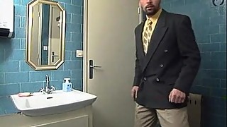 Girls.co.vu - Vintage Brunette in Restaurant Restroom - http://Girls.co.vu/